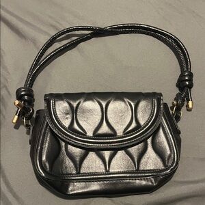 Elegant Black Quilted Shoulder Bag